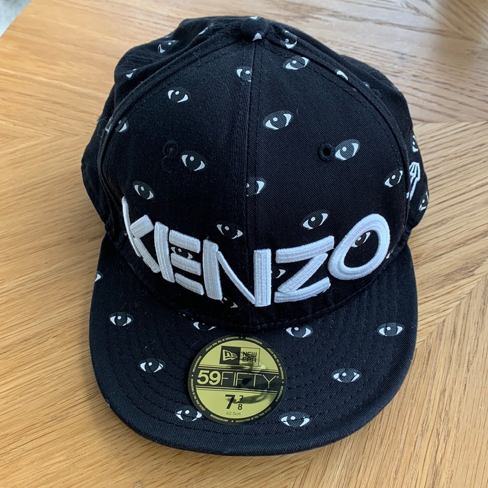 Kenzo x Era59fifyy Hat in black with eyes (new)!